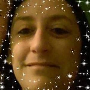 Meet your Posher, Carrie